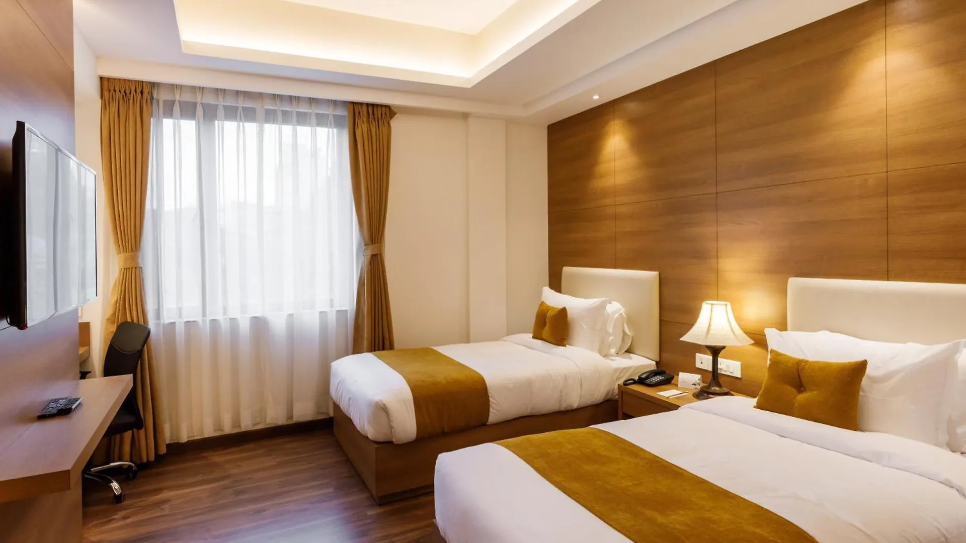 Hotel Thrive, A Tropical Courtyard Катманду