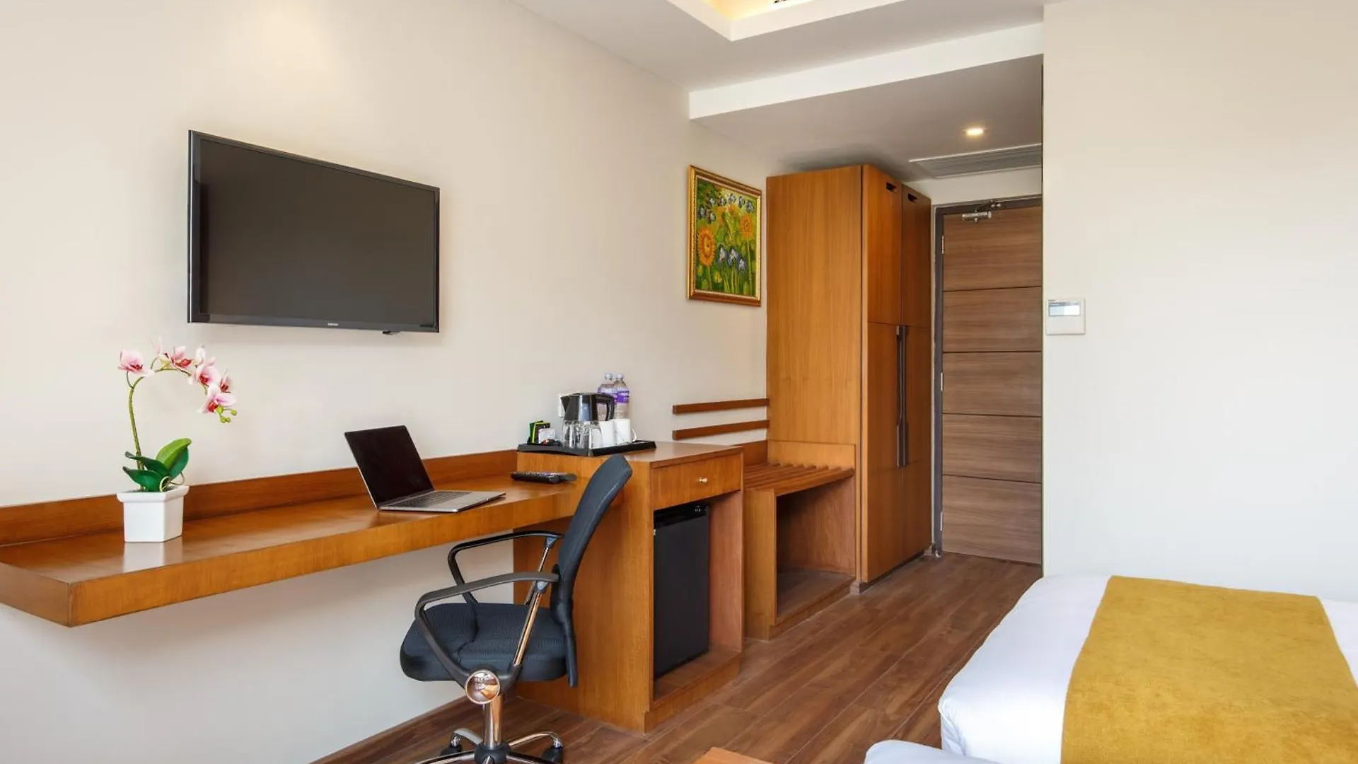 Hotel Thrive, A Tropical Courtyard Катманду